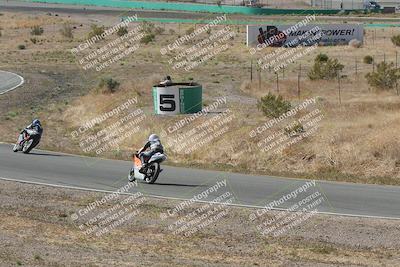 media/Apr-20-2025-AHRMA (Sun) [[393a79c373]]/Race/Group 11 early race/Turn 4b/